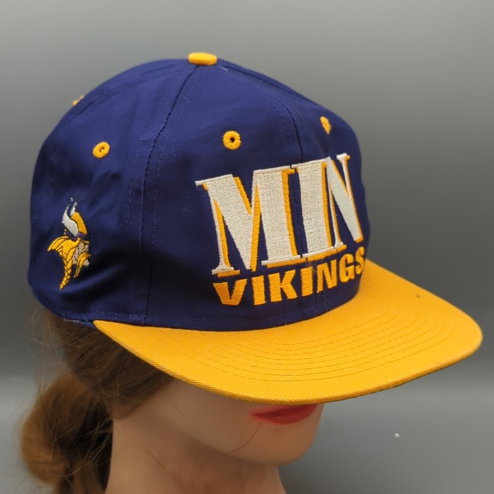 Vintage Minnesota Vikings NFL Competitor Logo 7 Purple Yellow Snapback Hat Cap